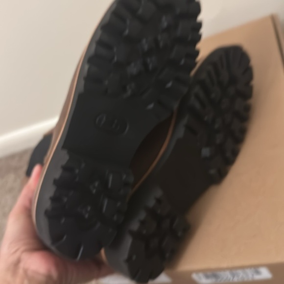 Nisolo Go-To‎ -Lug  Chelsea Boots 2.0 - Picture 6 of 7